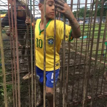 349E1B7F-2D90-4A61-8B8D-54E670055747