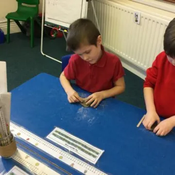 8977E5E8-7CBC-40D5-ACC9-8DA5170E5578