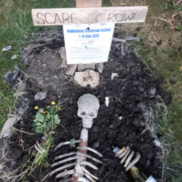 Image: 064 GuyRedshaw Scarecrow Thriller 01