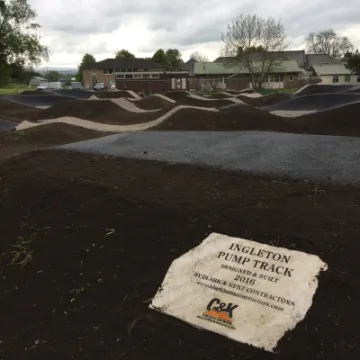 Ingleton pump track C&K logo