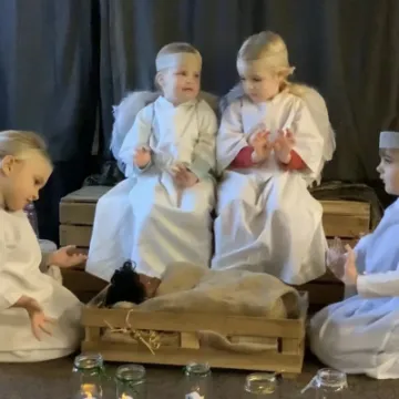 734522E6-1EB6-46A5-AC45-78618E7AC20B