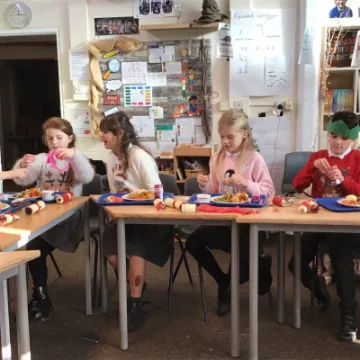 DF963DCE-1AA2-42A4-A3D0-891E8DA04A33