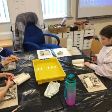 E307C0F6-2FF8-4B3D-9745-779F14842260