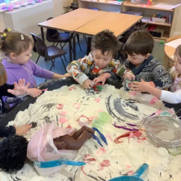 8297E066-3FC6-4FEA-BBF7-982E461D03D4