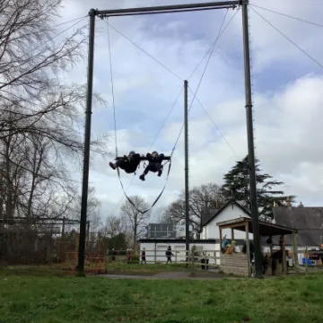 9BF08663-65CB-4A60-B3DB-FCF74BAD748A