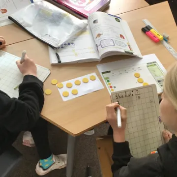 667B5D29-3009-46B1-863C-F6F78C871198