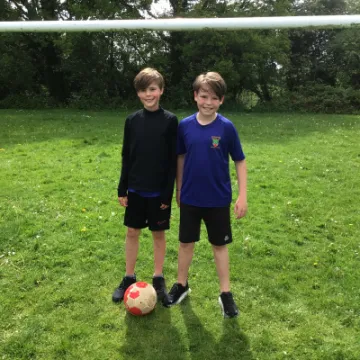 AF7DFD47-944B-49F0-92AE-E9B3B965BE27