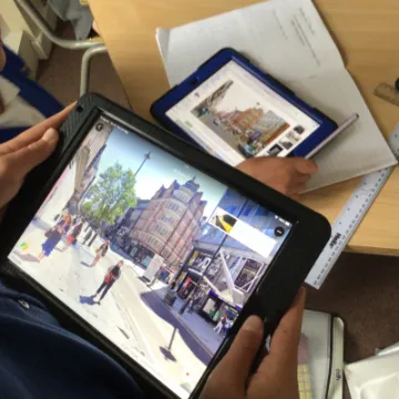 592A0827-61EC-4C76-831A-1BC70F044756