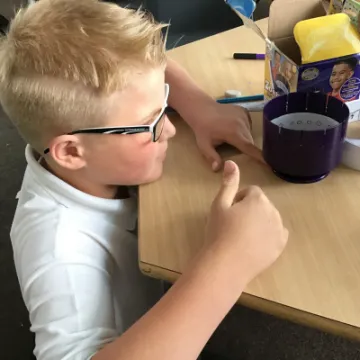 85E119E2-9768-4EAE-9F3C-0B895702DFAC