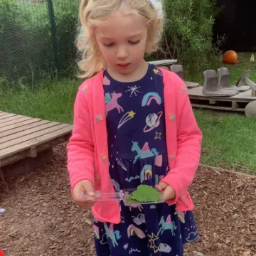 AECC2F39-CFF5-4EB7-A47D-4A2607966A94