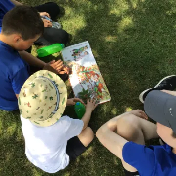 B32EB2D2-1989-4145-856D-49F693A8B140