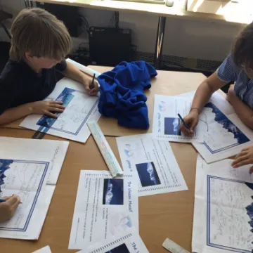 09C032C1-62A9-46CC-B792-E30F2E1F58A3