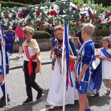 Tarvin Fete King abd Queen Sophie Bebbington