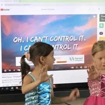 B7F2B6C6-511B-4EC2-939C-AD919B717382