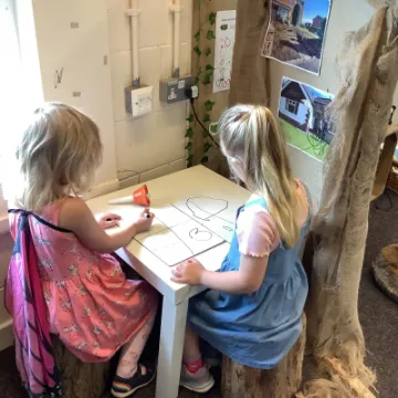 25ABA5F7-0042-4927-BB5A-314E54E7BADC