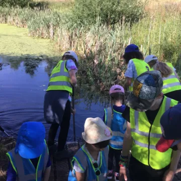 D725B8D1-3EEB-4D3B-9A64-508725D77526