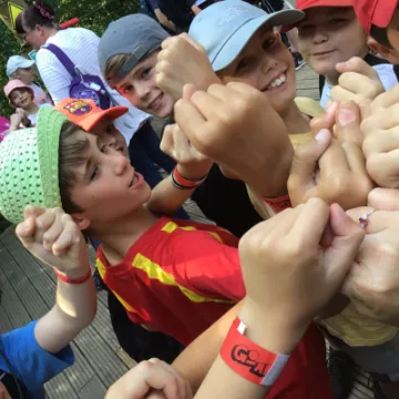 5444BAFB-F400-454A-80FE-C5B9EDE1E83C