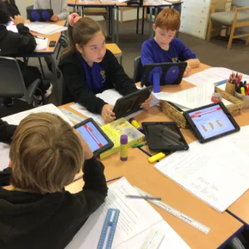 CD70943F-71B9-460D-9284-ED63B6F7D53B