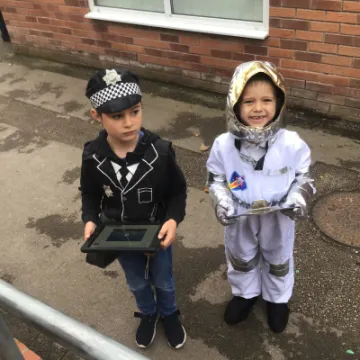 2FFC698B-3310-4B2C-8A42-2C76C6096252