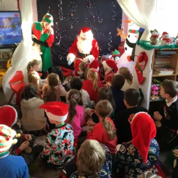 8DB8ECB6-61D0-494E-9497-CF2E89C27F6A