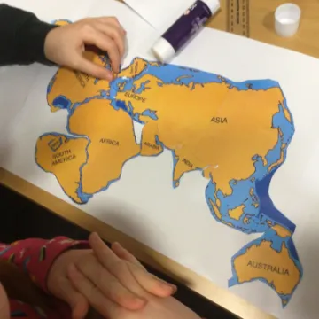 03DA5232-7516-44A5-B0F1-141FA40158C3