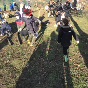 4751E92F-69D8-403D-BCD8-4C64A029D19C