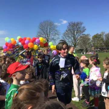 3A3C4E6A-9B3D-4766-B897-FDD902ED2561