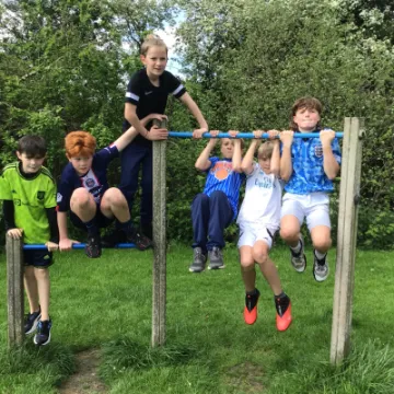 4A021C3E-D40A-430A-885D-D788324F5EDE