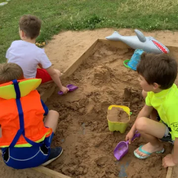 6423FE4F-8CF8-4918-B0DA-662697AE5A86