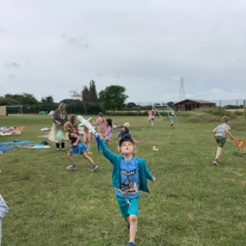 A4B63EC3-5DF4-4C04-BDD1-8E9146D6D28F