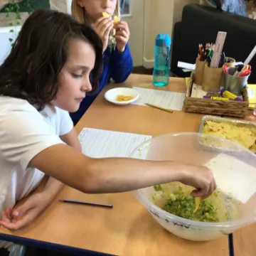 A5C74EFC-77AC-430E-933A-60627282975E