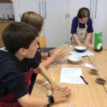 038E49F7-FA7E-4A31-AAED-02BF331BC054