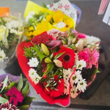 Post Office FlowersImg_3239