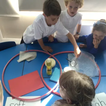 96D9B7BB-4002-4D46-930B-743DAD87C9FD