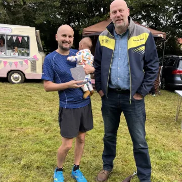 Tarvin Woodland Run2nd place Alex Hall and our Sponsor