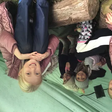 290404E6-3727-47C2-B812-A67F4A772788