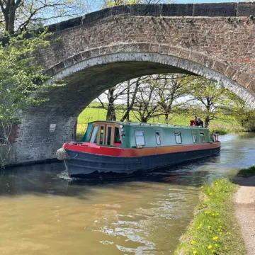Canal bridge