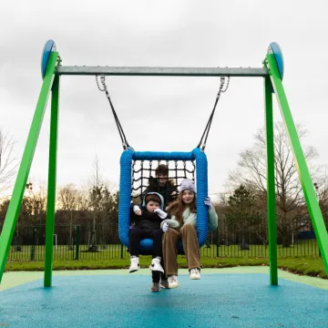 The Swing Looks Like Great Fun! Image &copy; Chanelle