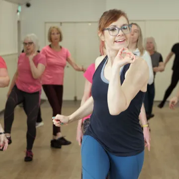 DANCE MOVERS pink class