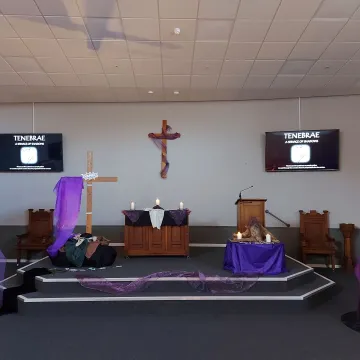 Tenebrae &ndash; A Service of Shadows