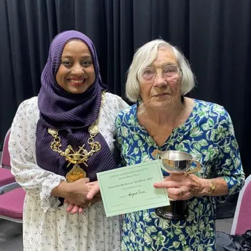 Lord Mayor Margaret Dixon Flor