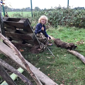 2505e473-57a0-40c8-A1d7-D7072189485a