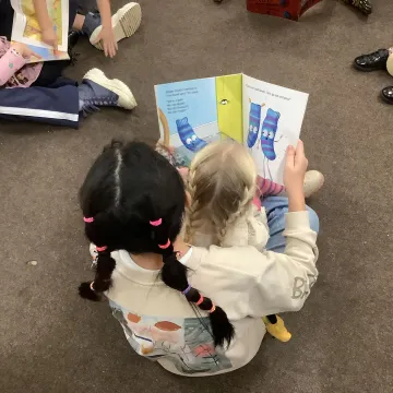 Fe9f7ef5-28dc-4646-8e3b-Ab0511cfa123