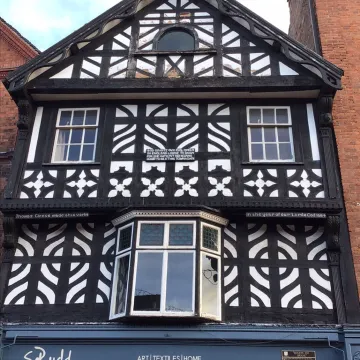 Queen Elizabeth Plaque