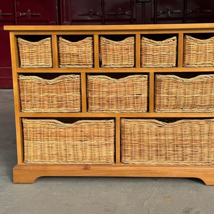 Storage Unit &ndash; Items for sale