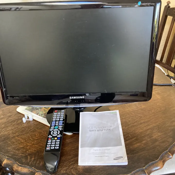 Samsung LCD TV – Items for sale