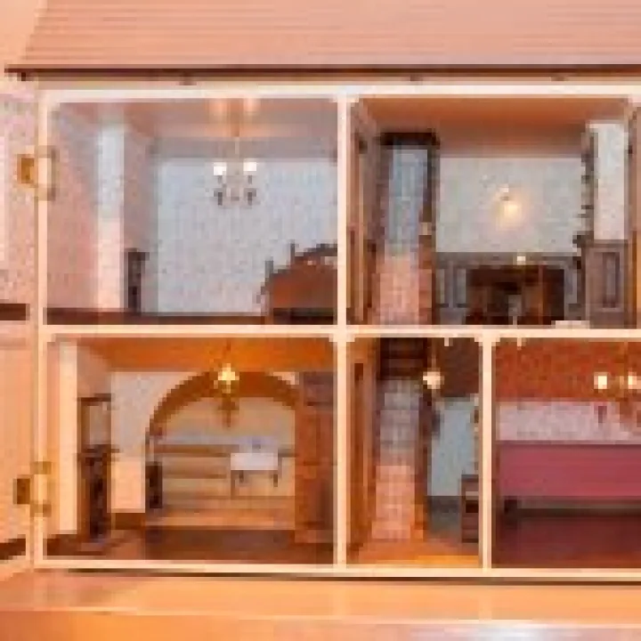 Dolls House Exhibition 05