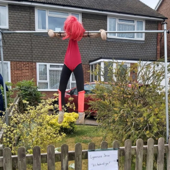 Image: 004 Perry Family Gymnast Jessie