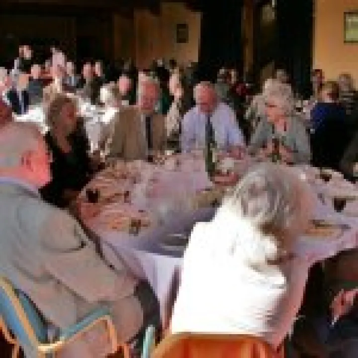 AGM 2 010