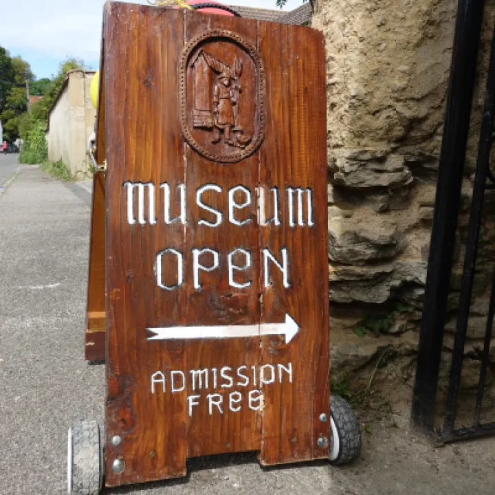 Museum Entry Sign_Square
